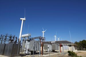 Освобождение от уплаты импортного НДС поможет тем, кто строит ветроэлектростанции, ускорить строительство, сказал Конеченков