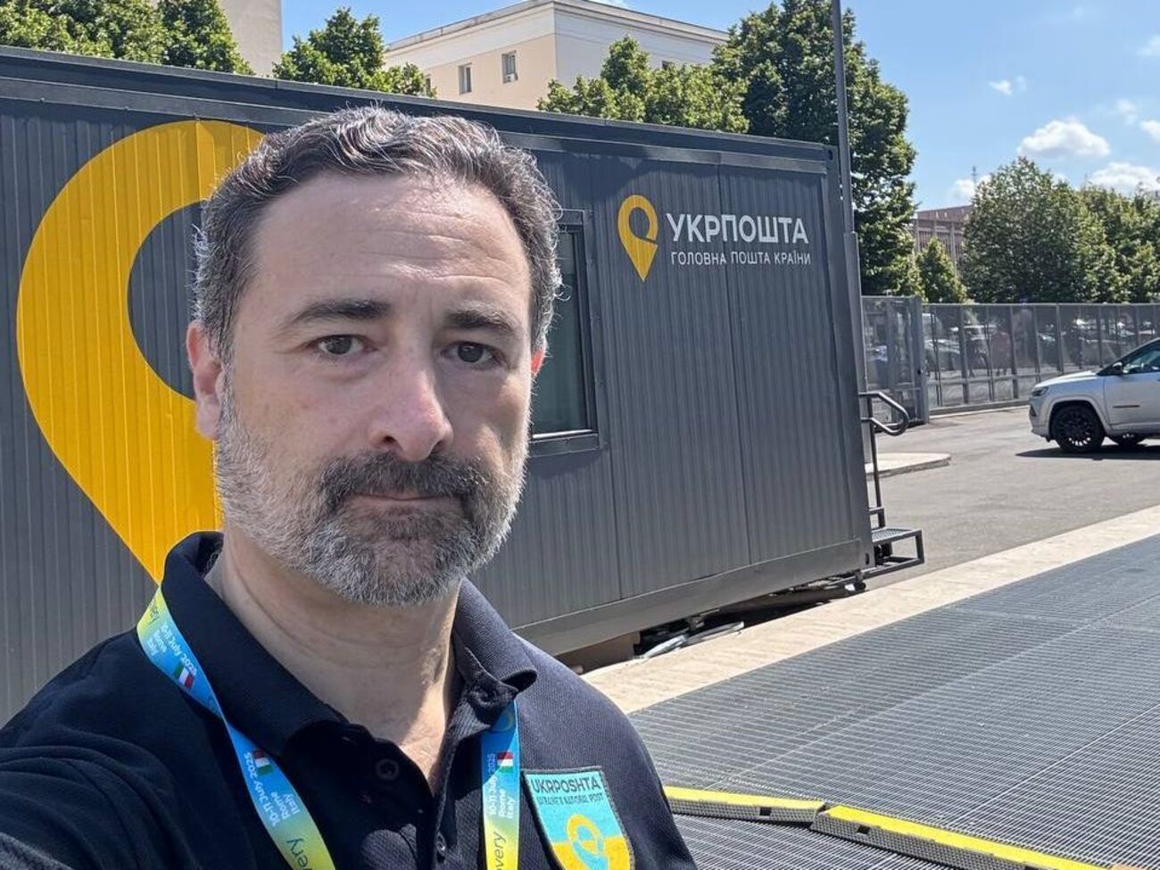 Смелянский пожаловался на сложный процесс закупок