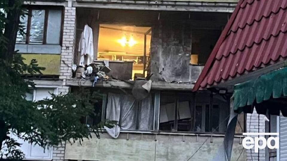 Полиция не называла причину взрыва, в соцсетях предполагают, что это был газ