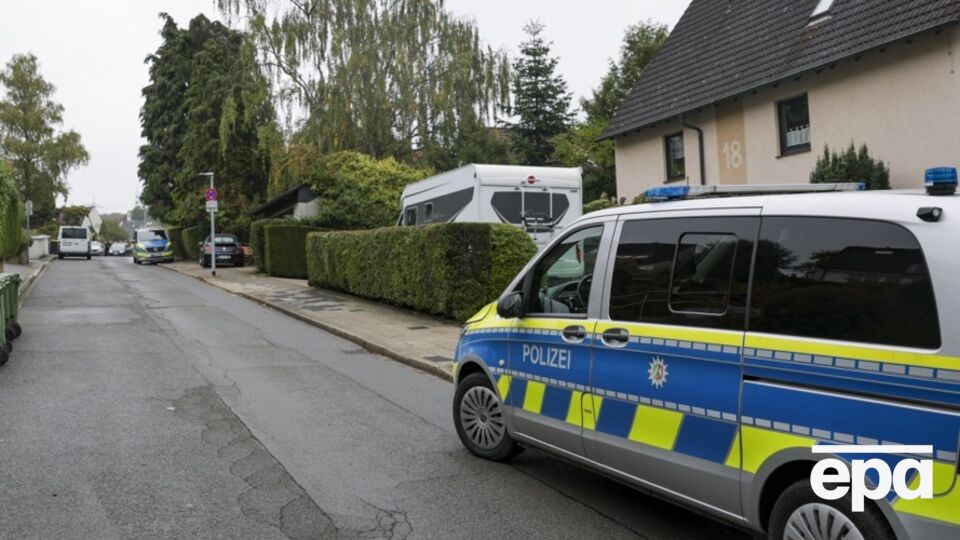 Штальцер, которая получила 13 ножевых ранений у себя дома, уже допросили в больнице, пишет СМИ