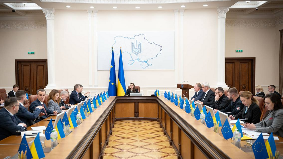 Кабмин Украины принял постановление, определив критерии государств, с которыми будет возможность введения института множественного гражданства, отметили в МИД