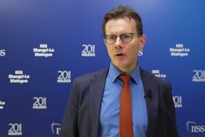 РФ неминуче піде на ескалацію в Україні та Європі, вважає Гулд-Девіс