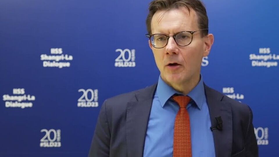 РФ неизбежно пойдет на эскалацию в Украине и Европе, считает Гулд-Дэвис