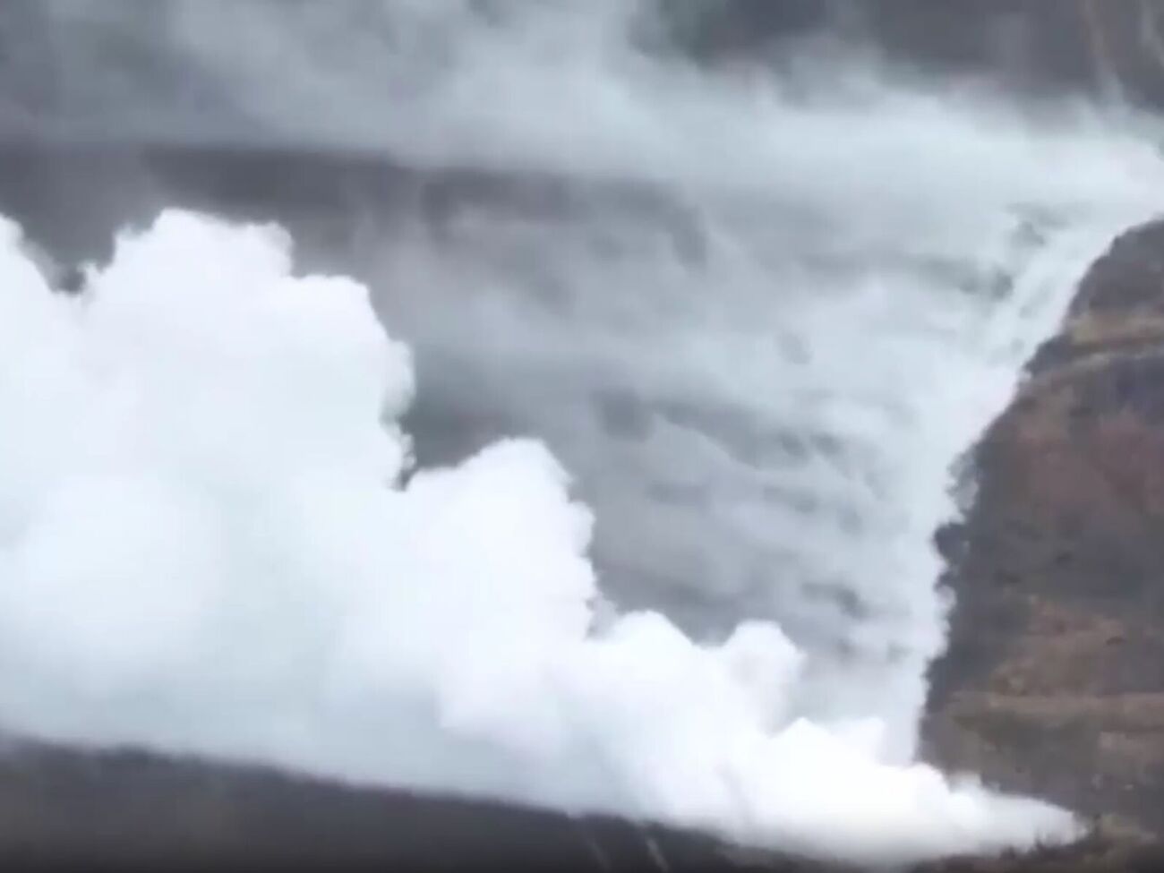 По данным ОВА, поврежден участок между Русиным Яром и Яблоновкой Ильиновской общины