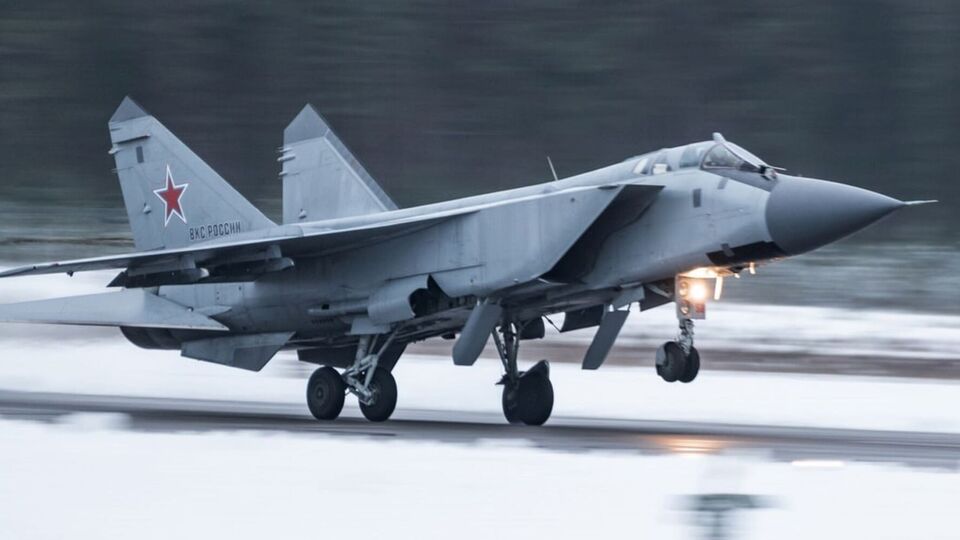 МиГ-31 потерпел аварию при заходе на посадку