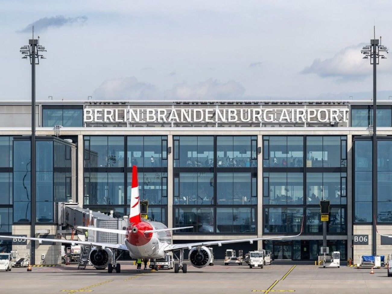 Роботу аеропорту порушив безпілотник