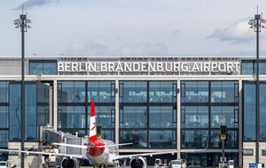 Роботу аеропорту порушив безпілотник