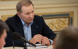 Экс-президент утверждает, что выезжал только на лечение