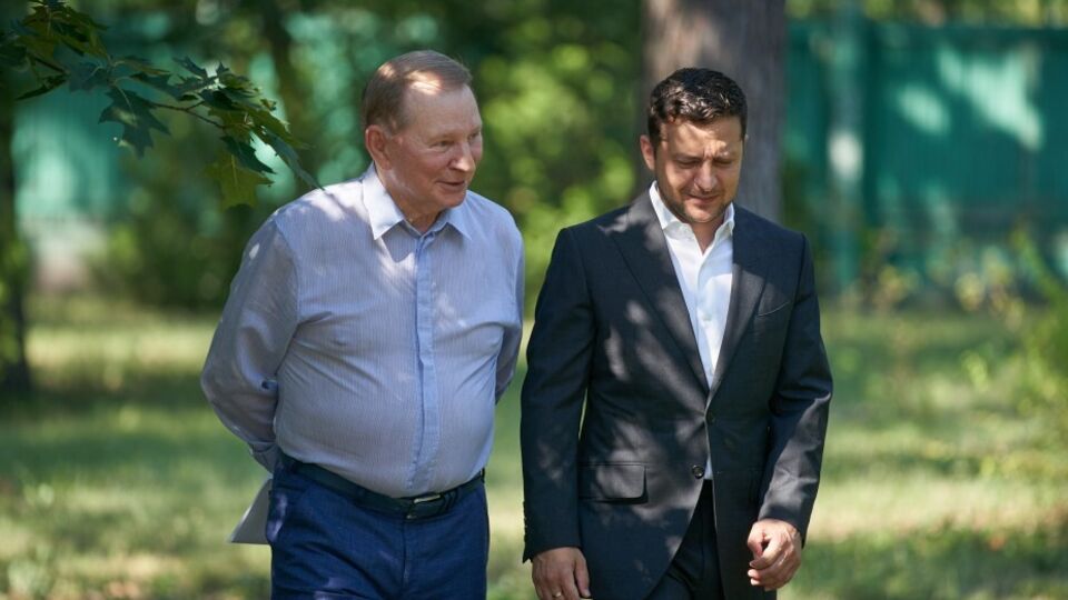 Зеленський більше не просить у нього порад, каже Кучма