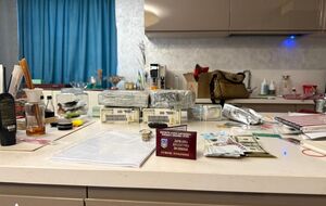 Правоохранители изъяли у чиновницы $880 тыс. и свыше €200 тыс. незадекларированных наличных