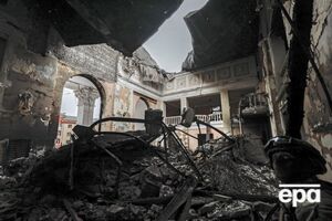 На драмтеатр в Мариуполе россияне сбросили мощные бомбы в 2022 году