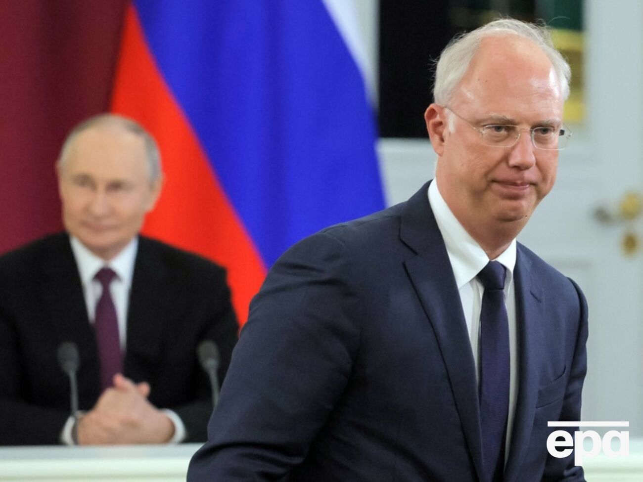 Дмитриев является мужем подруги дочки Путина, отметил Шейтельман