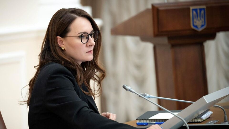 У зв'язку із чим РФ ввела санкції проти представників української влади, зокрема Свириденко, пропагандисти не уточнили