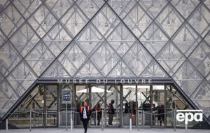 Среди обвиняемых в соучастии в краже из Лувра – 38-летняя женщина