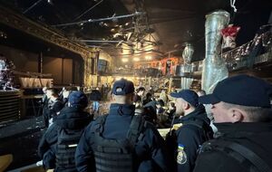 У клубі увімкнули російськомовну пісню артистів, які виступають у Білорусі й РФ