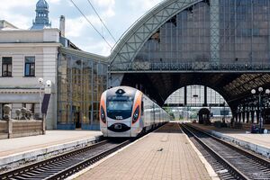 Программа "УЗ-3000" будет стимулировать путешествия в непиковые периоды, объяснили в компании