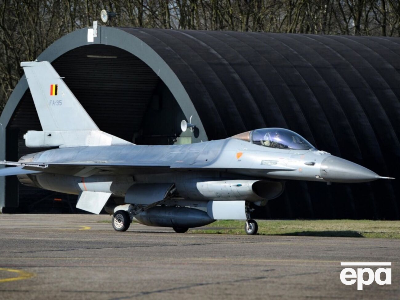 На базе Кляйне-Брогель хранятся истребители и ядерное оружие