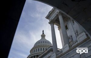 За возобновление работы правительства США проголосовали 60 законодателей