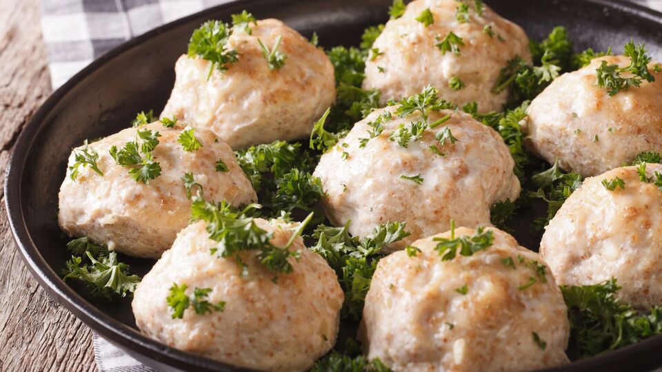 Тефтели готовятся на основе курятины