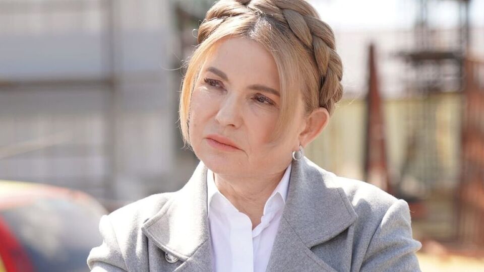 Тимошенко періодично експериментує із зачісками