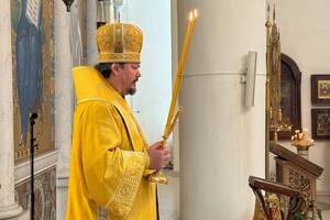 Митрополита Нестора вказано на покерному сайті як громадянина Франції