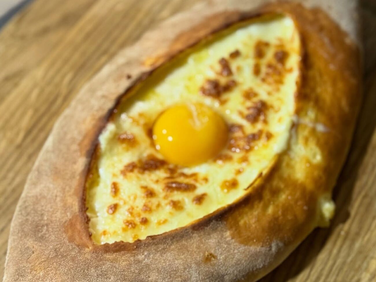 Чтобы тесто на хачапури было нежным, нужно дать ему выстояться