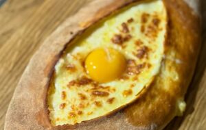 Чтобы тесто на хачапури было нежным, нужно дать ему выстояться