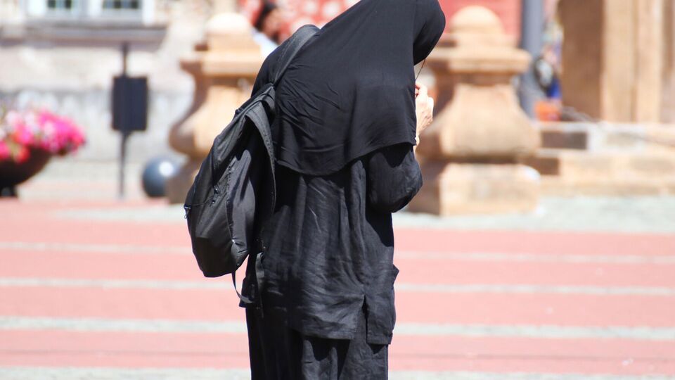 Арест спортсменки обосновали как "несоблюдение публичного дрескода во время публичного выступления"