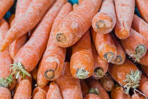 Из мелкой моркови можно сделать заготовки на зиму