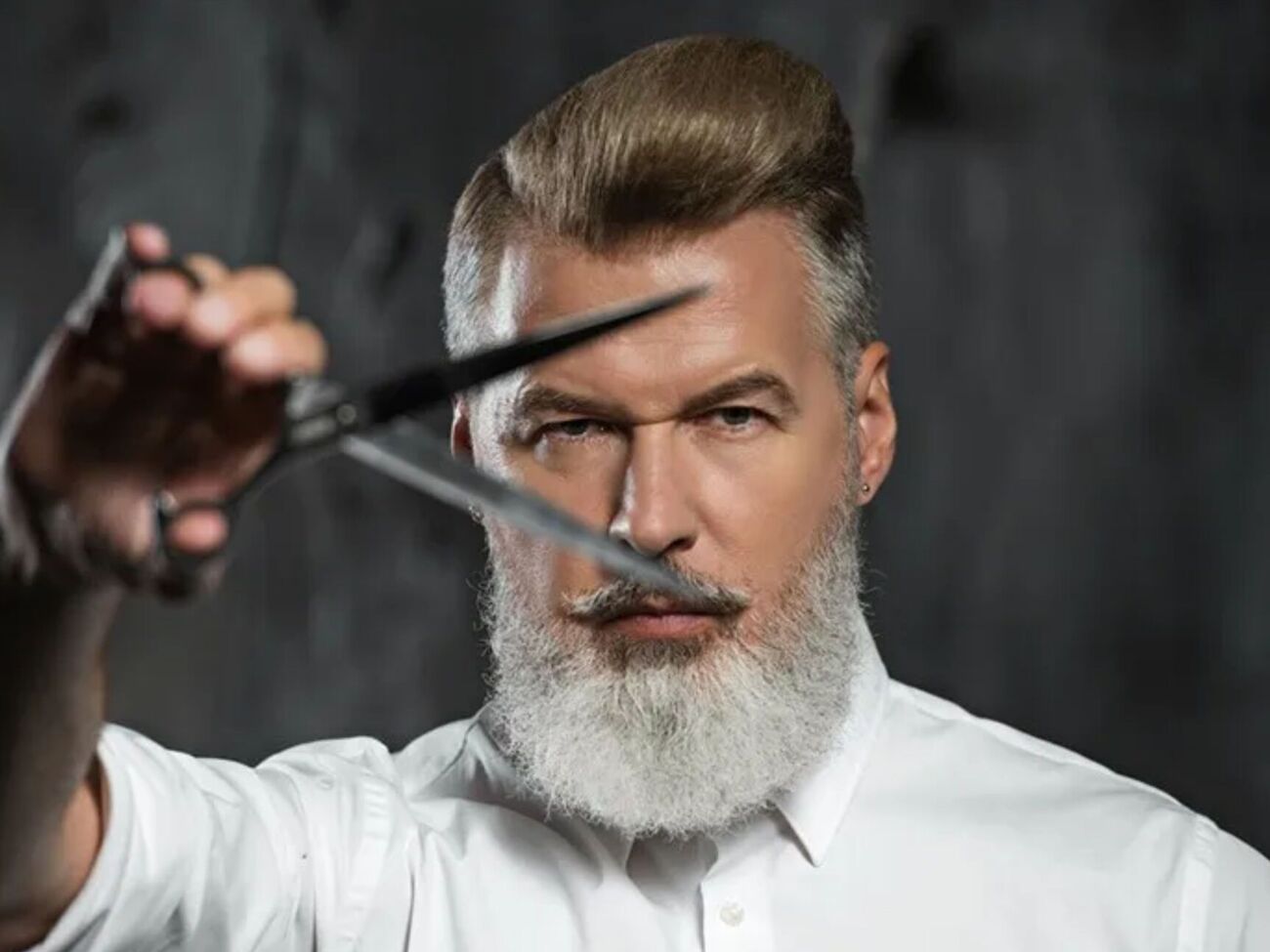 64-летний Вячеслав Дюденко радуется, что украинские мастера бьюти-сферы успешно трудоустроены в Европе