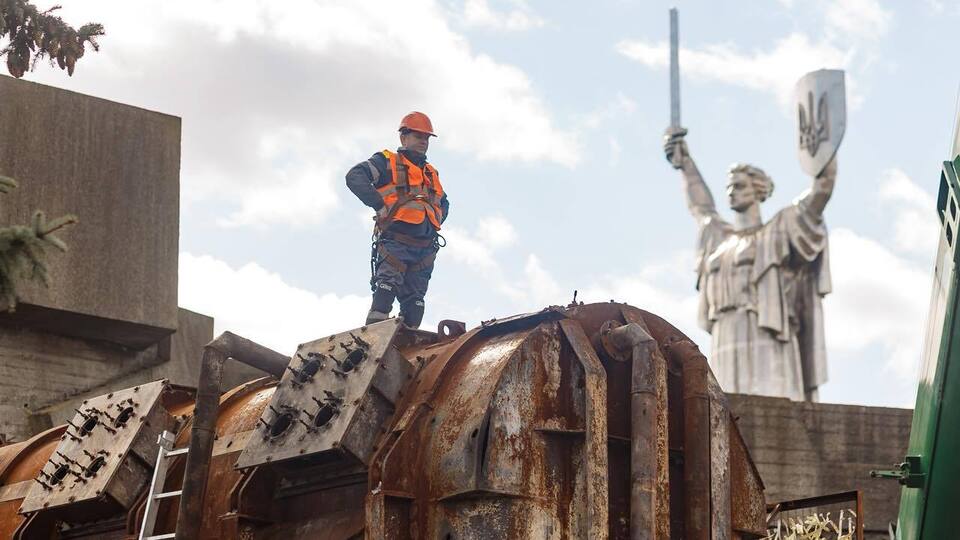 Международную премию получила инсталляция "Битва за свет", отметил ДТЭК