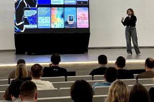 Випускники мають стати рушійною силою модернізації української промисловості, підкреслила Петрук