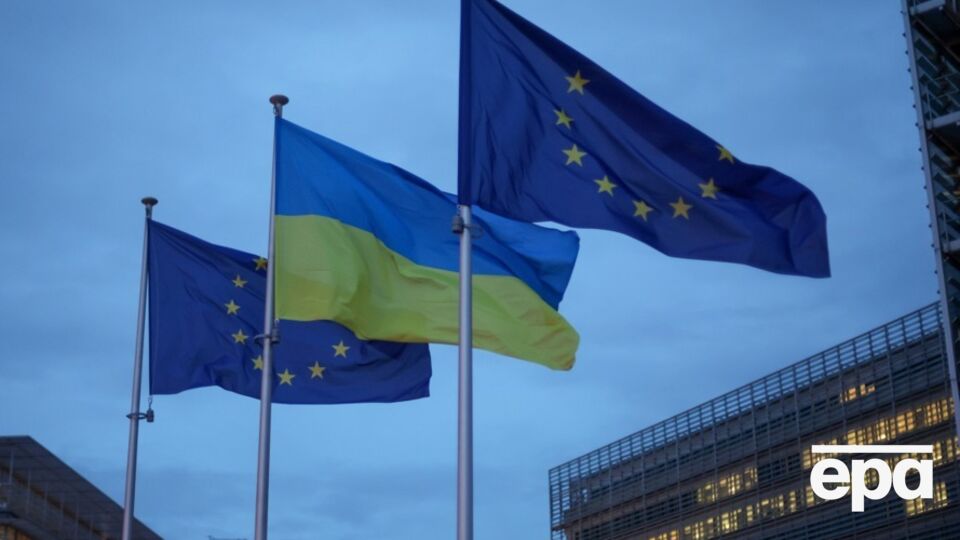 В ЕС ищут способы продвинуть заявку Украины на членство, несмотря на вето со стороны Венгрии, отметило Politico