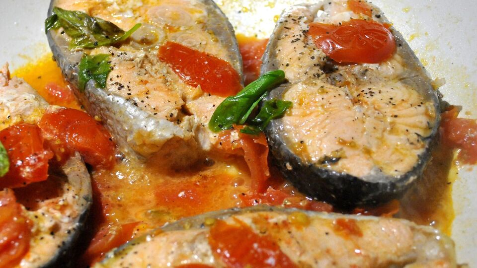 Для блюда возьмите 2 ст. л. сметаны