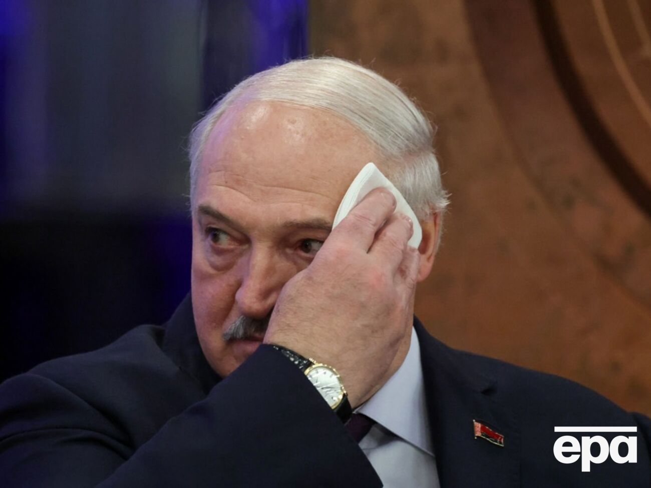 Лукашенко 11 листопада доручив своєму міністру закордонних справ провести переговори з Литвою