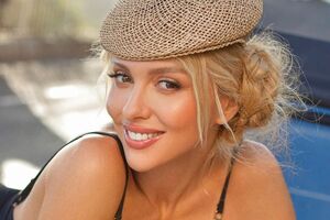 Полякова: Спать в одной кровати придумала бедность