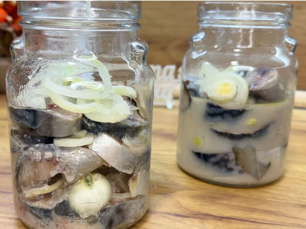 Перед приготуванням рибу потрібно почистити