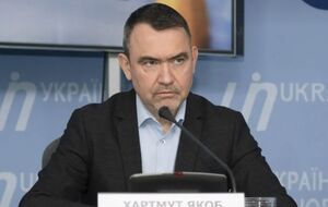 Уряд ухвалив рішення терміново відсторонити від роботи в НАЕК Гартмута на підставі матеріалів від НАБУ, розповіла прем'єрка України