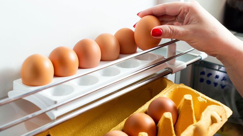 За словами експерта, найбільше на ціни курячих яєць впливає зростання виробничих витрат птахівників