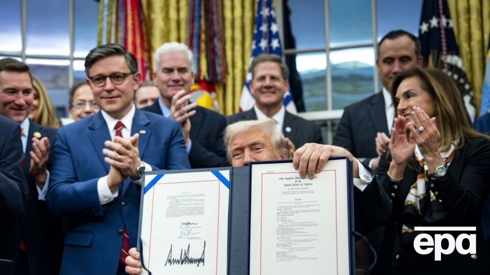 Трамп одразу підписав закон, який припиняє шатдаун