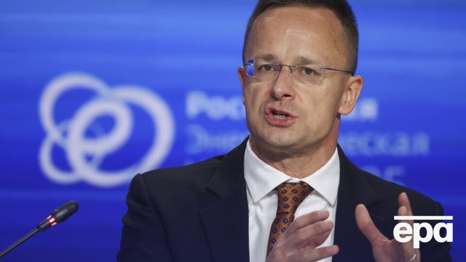 Сийярто: Пора остановить это безумие – нужно положить конец отправке денег европейских граждан в Украину!