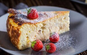 Запіканку можна подавати з ягодами