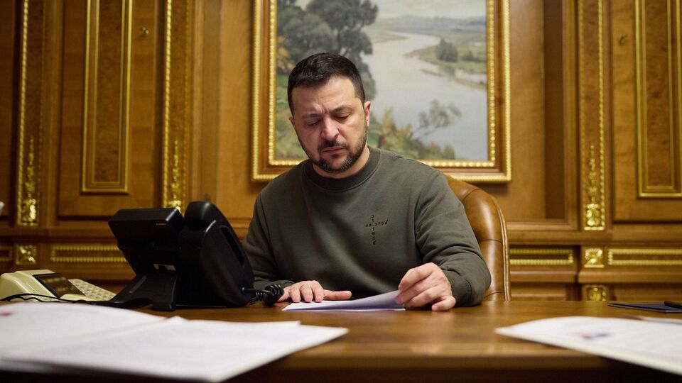 Санкції проти двох фігурантів корупційної справи Зеленський обіцяв напередодні