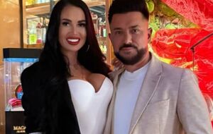 Налчаджиоглу поки що не коментував звинувачення на свою адресу з боку екскоханої