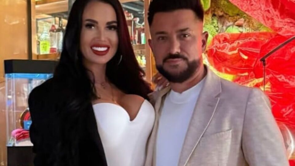 Налчаджиоглу пока что не комментировал обвинения в свой адрес со стороны экс-возлюбленной