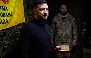 Навіть якщо військові просять мобілізувати більше людей, потрібно дотримуватися балансу, зазначив Зеленський