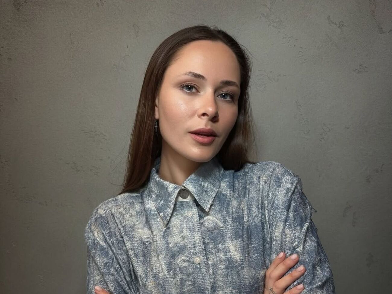 Санина назвала претензии своего экс-директора "деструктивным поведением"