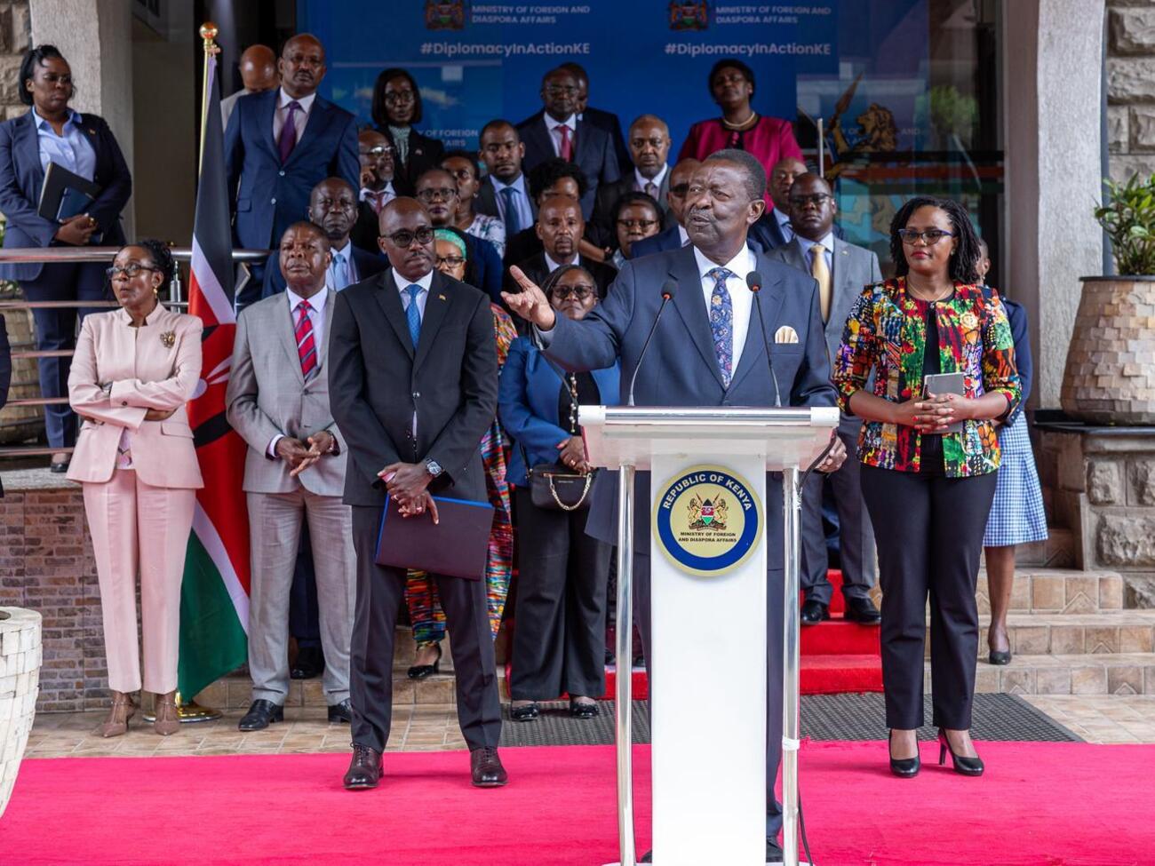 Вербовочные сети все еще могут быть активны как в Кении, так и в России, отметил Мудавади