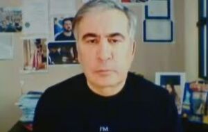 В этот раз тюрьма полностью заполнена. Меня ведет больше конвоиров, боятся, чтобы не устроил революцию