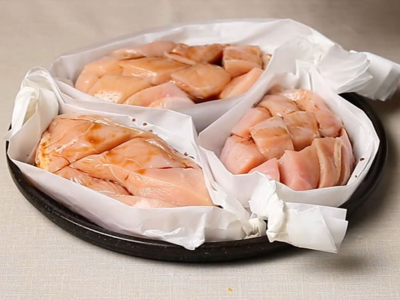 Выпекайте филе в разогретой духовке 40 минут при 180 °C